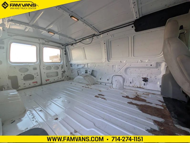 Used 2013 Ford E-150 - photo 12