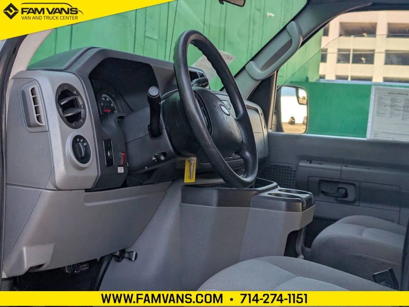 Used 2013 Ford E-150 - photo 16