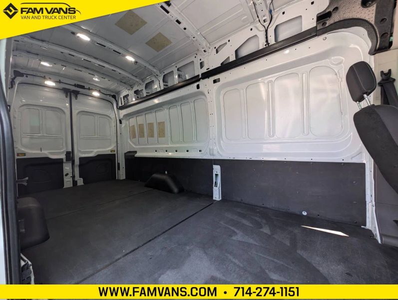 Used 2022 Ford E-Transit 350 - photo 14