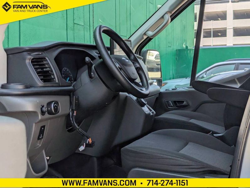 Used 2022 Ford E-Transit 350 - photo 20