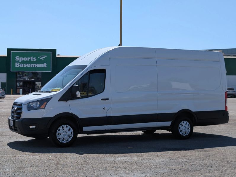 Used 2022 Ford E-Transit 350 - photo 1