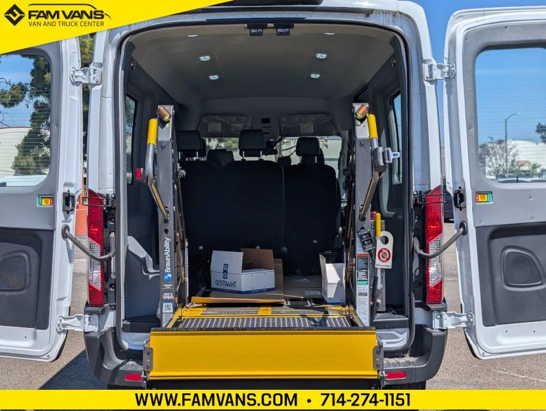 Used 2023 Ford E-Transit 350 - photo 15