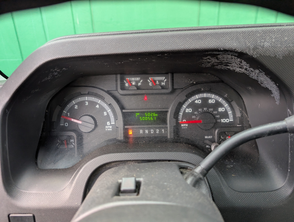 Used 2014 Ford E-250 - photo 18