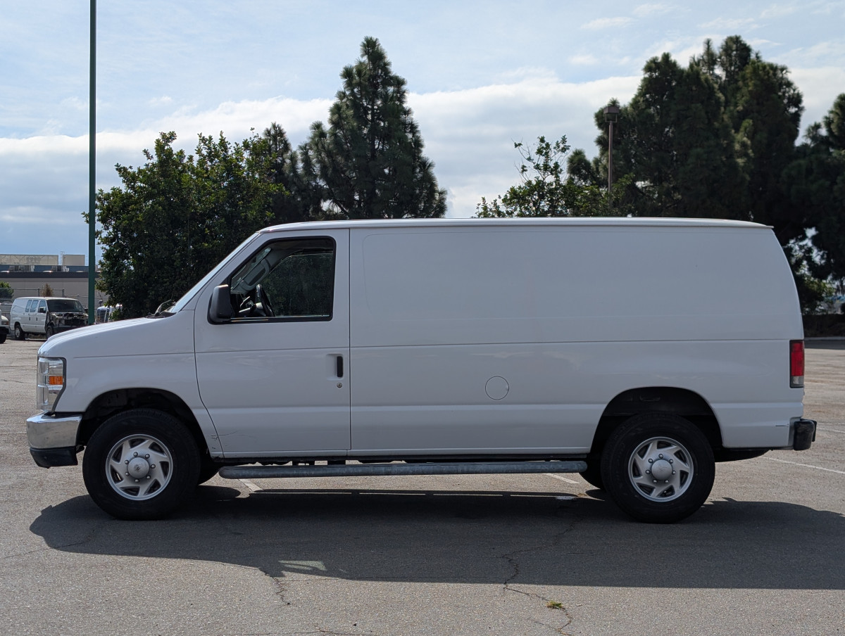 Used 2014 Ford E-250 - photo 7