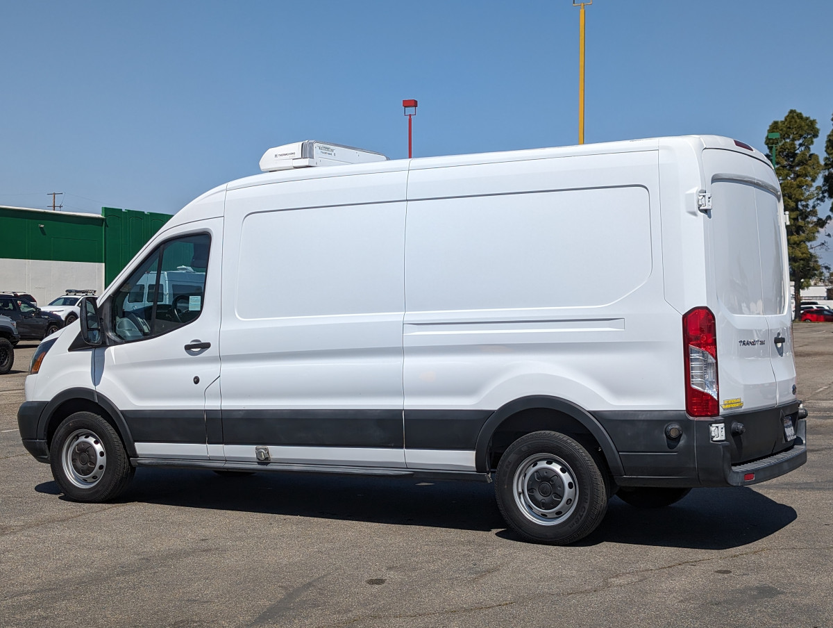 Used 2017 Ford Transit 250 - photo 8