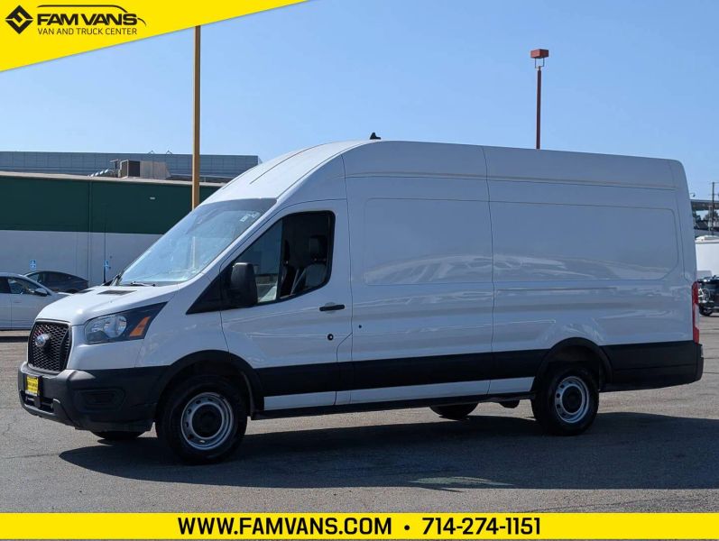 Used 2022 Ford Transit 250 - photo 5