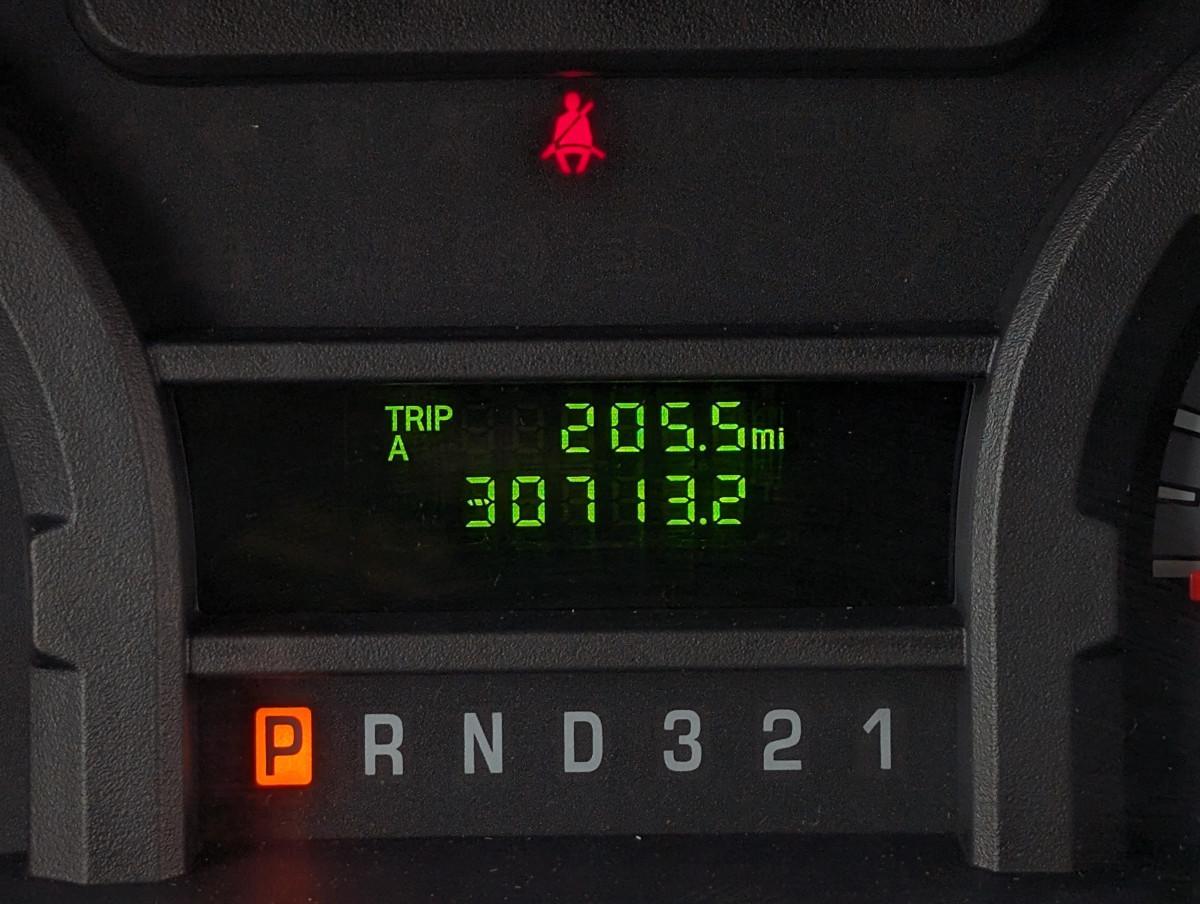 Used 2013 Ford E-450 - photo 29