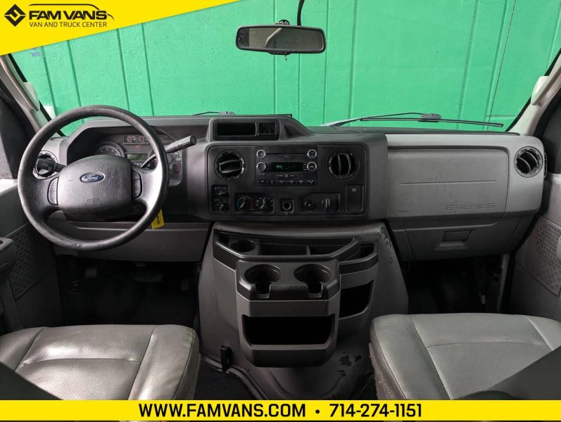 Used 2014 Ford E-350 - photo 20