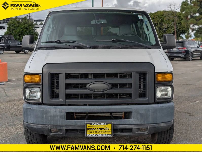 Used 2014 Ford E-350 - photo 5