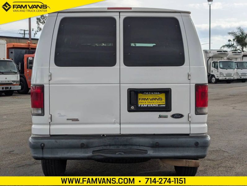 Used 2014 Ford E-350 - photo 9