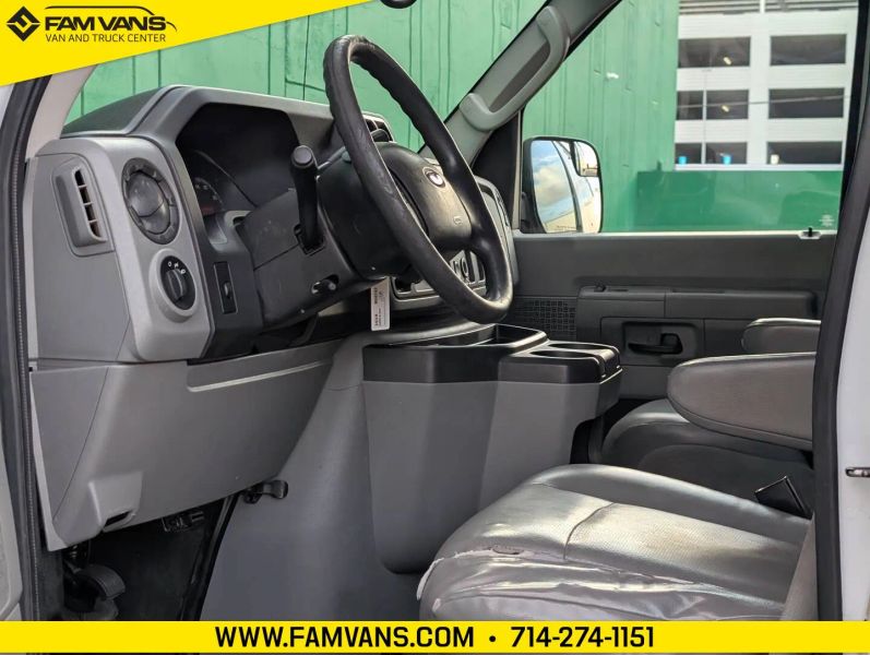 Used 2014 Ford E-350 - photo 16