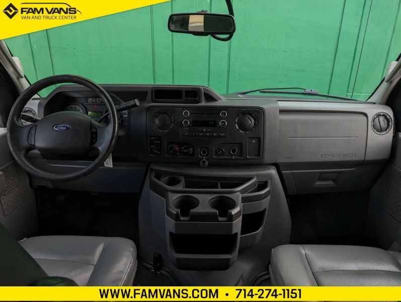 Used 2014 Ford E-350 - photo 20