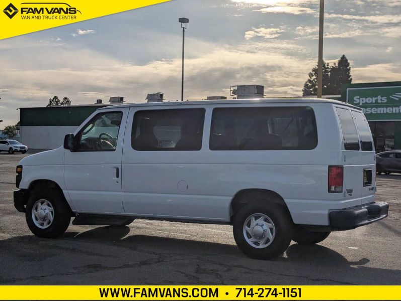 Used 2014 Ford E-350 - photo 8