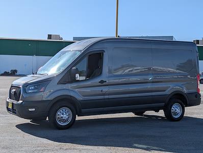 Used 2023 Ford Transit 250 - photo 1