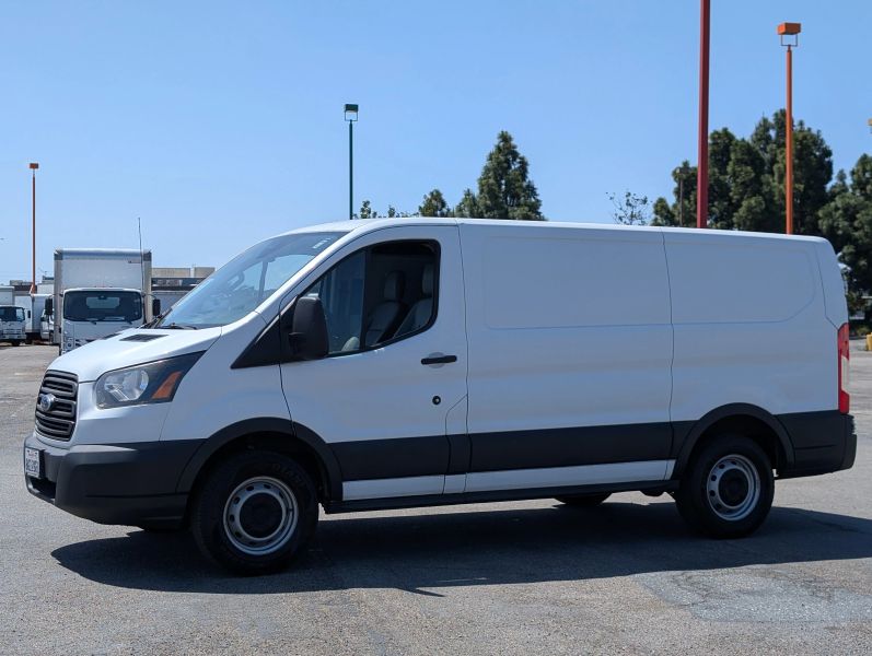 Used 2017 Ford Transit 150 - photo 5