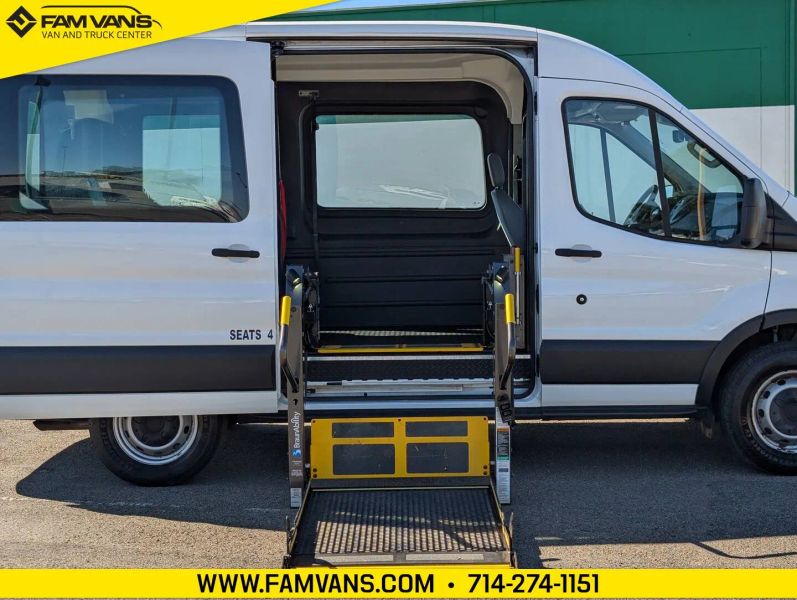 Used 2018 Ford Transit 150 - photo 7