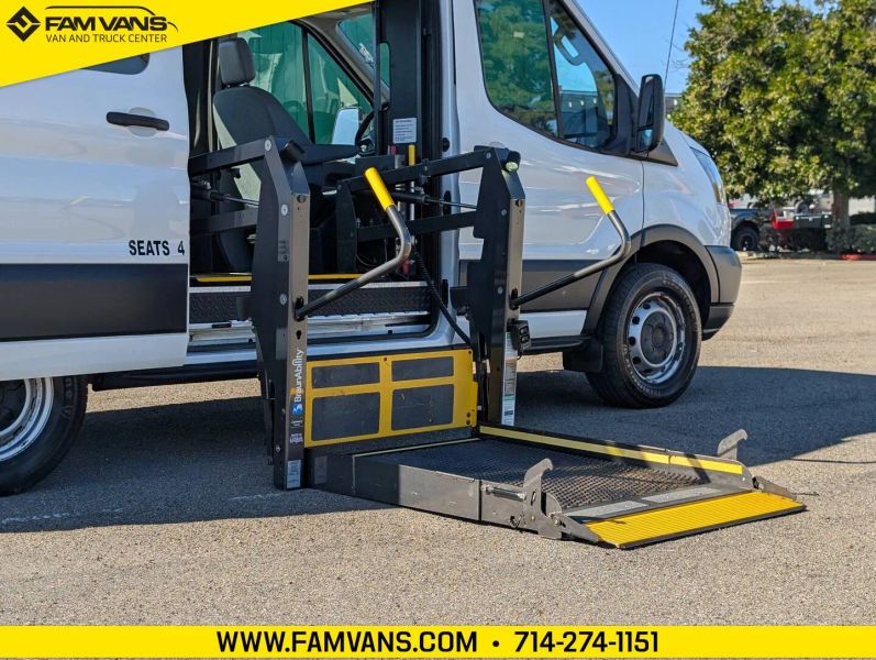 Used 2018 Ford Transit 150 - photo 8