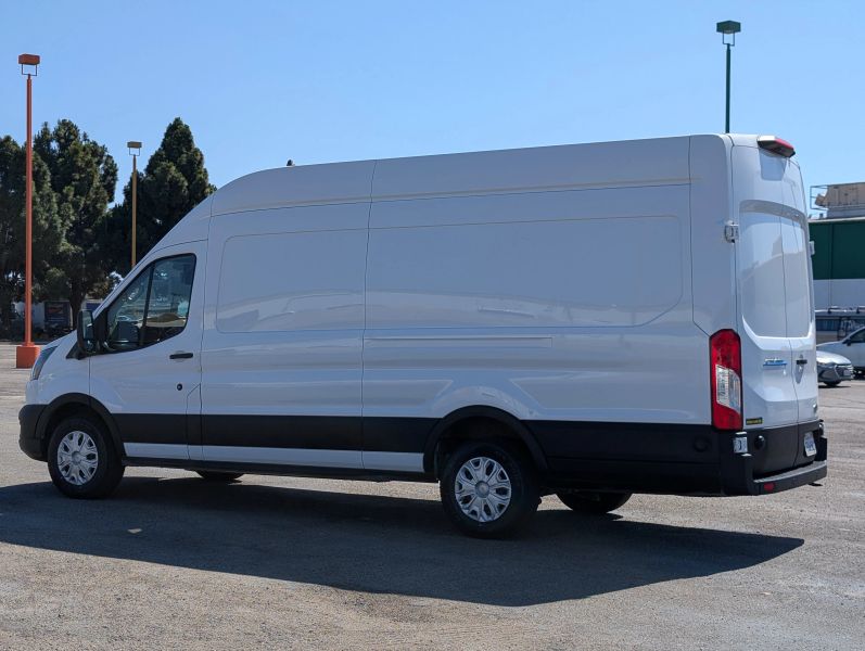 Used 2023 Ford E-Transit 350 - photo 11