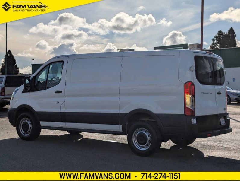 Used 2017 Ford Transit 250 - photo 8