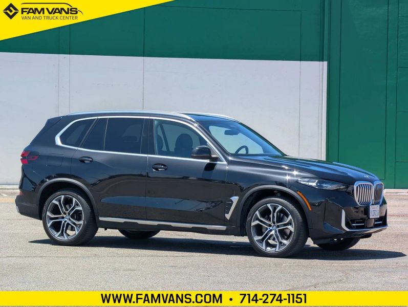 Used 2024 BMW X5 - photo 1