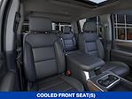 New 2025 GMC Sierra 2500 SLT Crew Cab 4x4 Pickup for sale #JG2886Z - photo 16