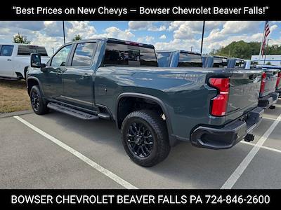 New 2025 Chevrolet Silverado 2500 LT Crew Cab 4x4 Pickup for sale #CH25520 - photo 2