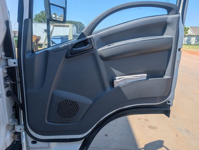 2019 Isuzu NPR-HD photo 14