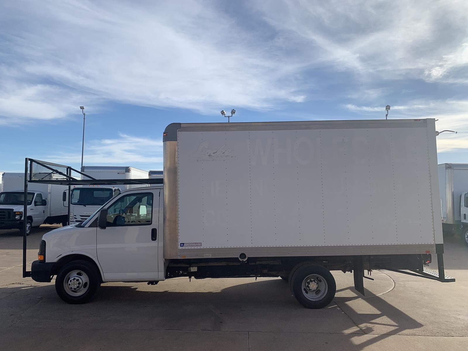 2013 Chevrolet Express 3500 Van Cutaway photo 3