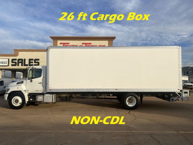 2019 Hino Conventional Type Truck photo 2