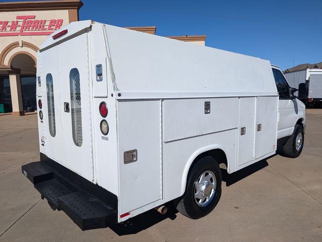2012 Ford E-350 photo 4