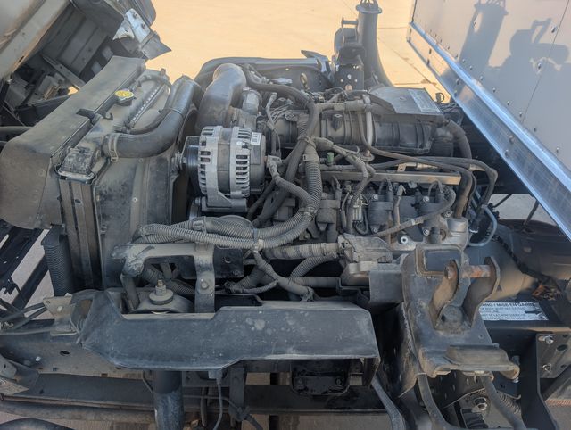 2008 Isuzu NPR photo 14