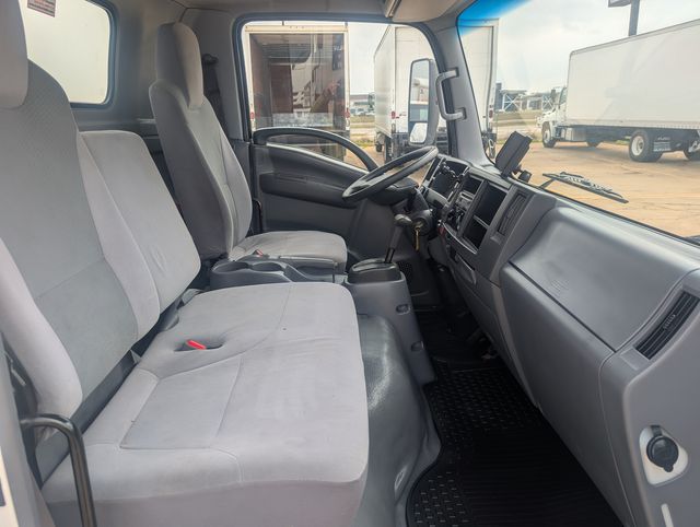 2016 Isuzu NPR photo 10