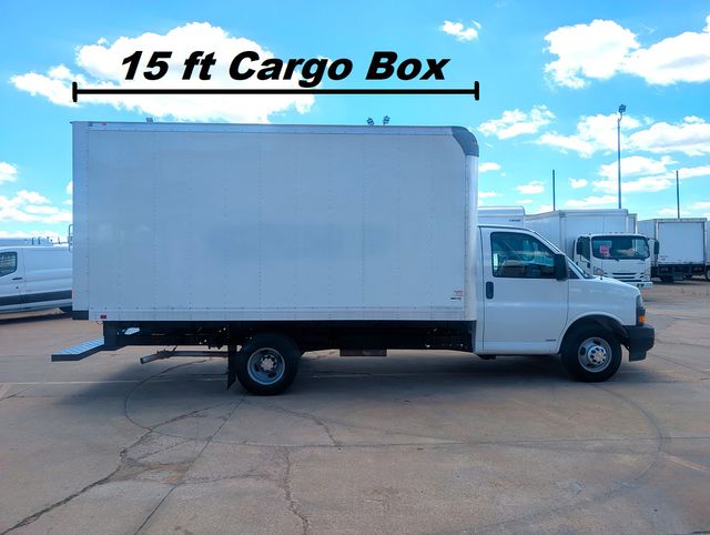 2019 Chevrolet Express 3500 Van Cutaway photo 4