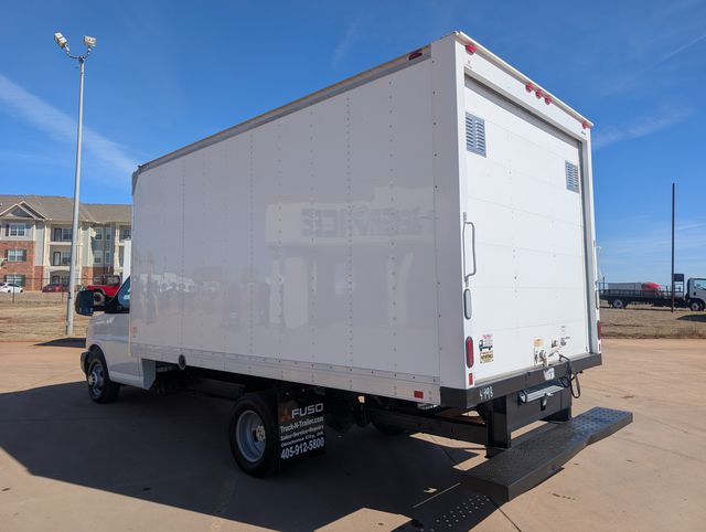 2019 Chevrolet Express 3500 Van Cutaway photo 4