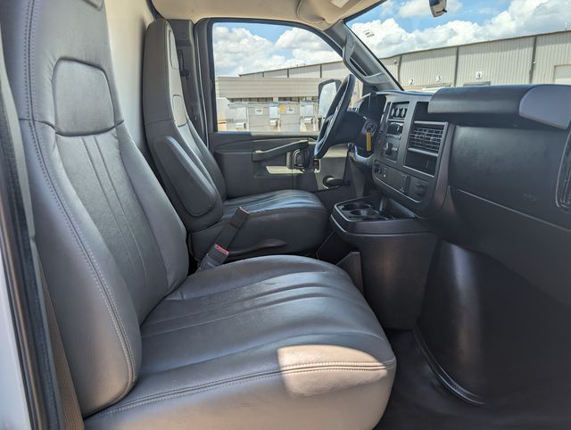2020 Chevrolet Express 3500 Van Cutaway photo 13