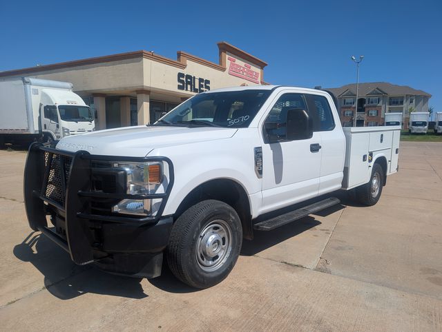 2020 Ford F-350 photo 2