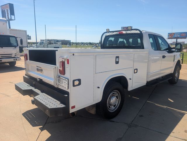 2020 Ford F-350 photo 3