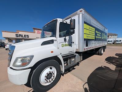 Used 2015 Hino 268 - photo 1
