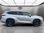 Used 2023 Toyota Highlander LE for sale #11537 - photo 6