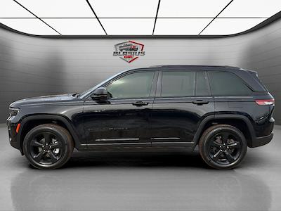Used 2023 Jeep Grand Cherokee - photo 1