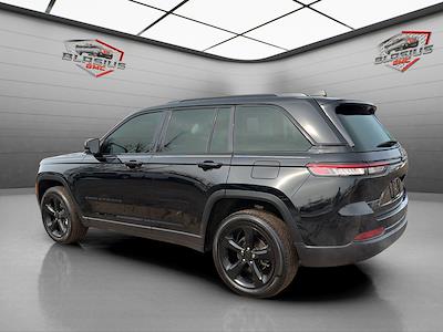 Used 2023 Jeep Grand Cherokee - photo 1