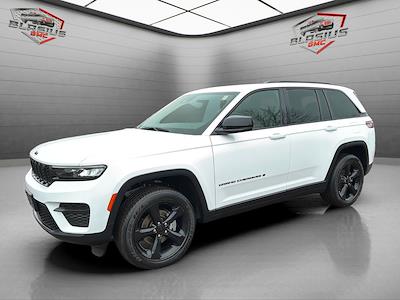 Used 2023 Jeep Grand Cherokee - photo 1