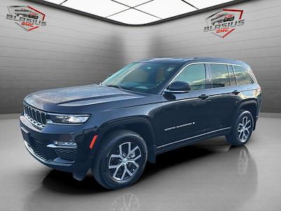 Used 2025 Jeep Grand Cherokee - photo 1
