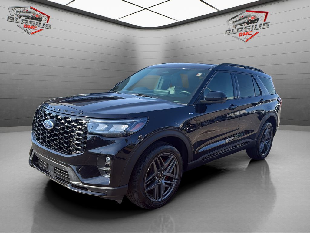 Used 2025 Ford Explorer - photo 1
