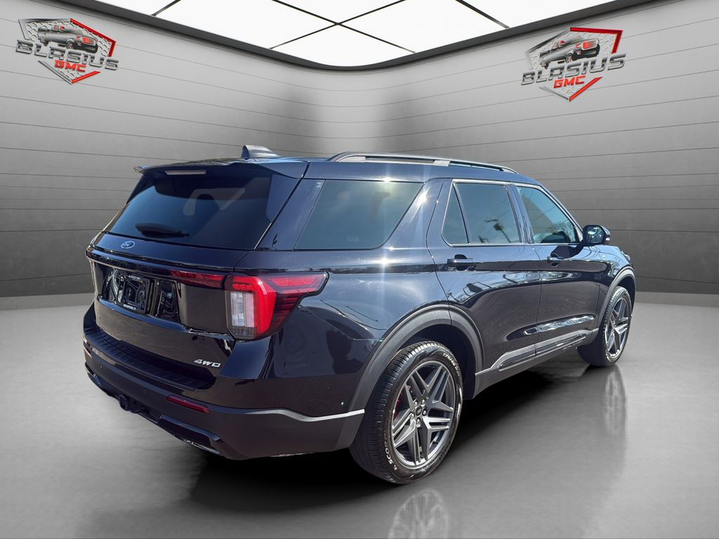 Used 2025 Ford Explorer - photo 7