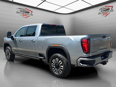 New 2025 GMC Sierra 2500 Denali Ultimate Crew Cab 4x4 Pickup for sale #326713 - photo 2