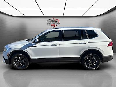 Used 2022 Volkswagen Tiguan SE for sale #326764B - photo 2