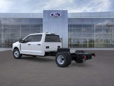 2025 Ford F-350 Crew Cab DRW RWD Cab Chassis for sale #257413 - photo 2