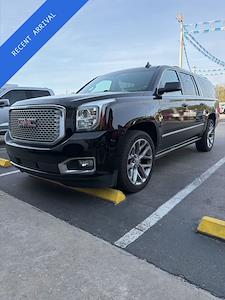 Used 2017 GMC Yukon XL - photo 1