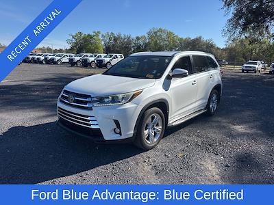 Used 2017 Toyota Highlander - photo 1